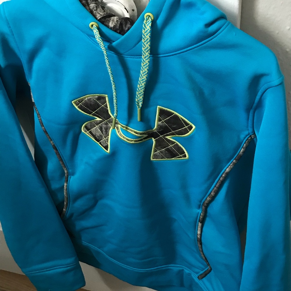 Under Armour size ladies Medium